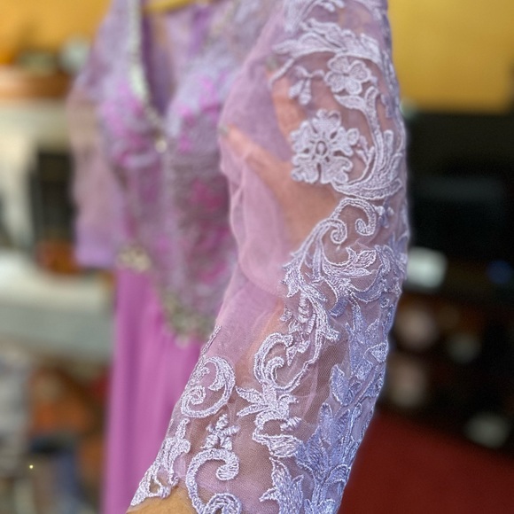 LanTing A-Line NEW Fits sz. 10-12 Elegant Lilac purple long dress Wedding MOB 💕 - Picture 6 of 16